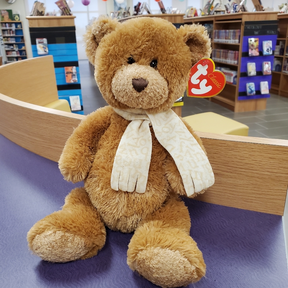 TYTY Classic Plush - CHAUCER the Holiday Bear with Scarf (Borders Exclusive)